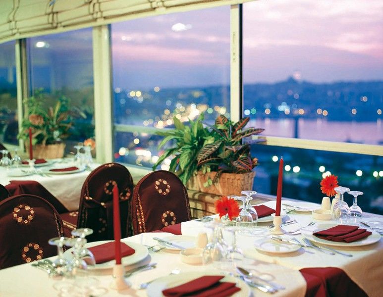 Grand Hotel Halic Istanboel Restaurant foto